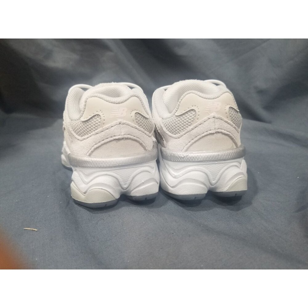 New Balance Toddlers 9060 Sneakers Slip On IV9060FG Grey Size 6 NEW NO BOX! - Picture 5 of 10